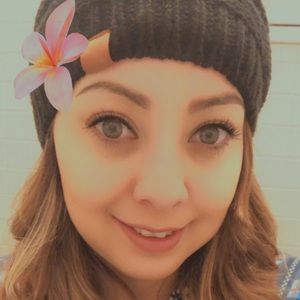 Meet your Posher, Karina